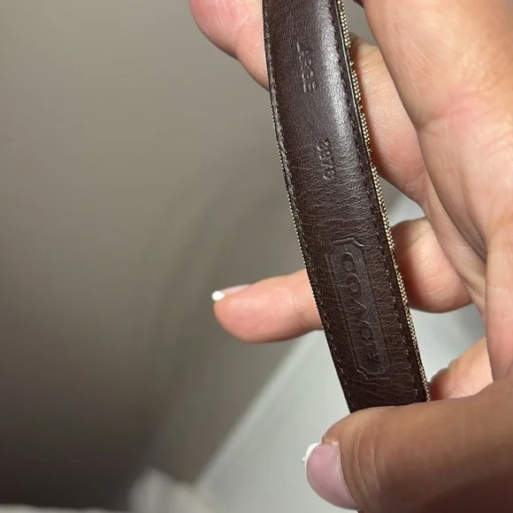COACH Signature M06 Jacquard Canvas & Leather Belt Made in  display picture 3